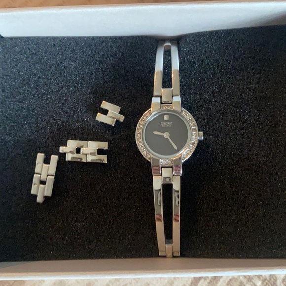 Citizen diamond face watch - Picture 1 of 7